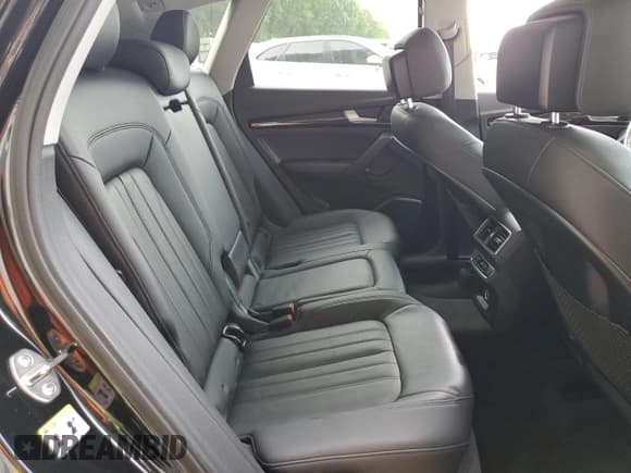 ✅ 2018 Audi Q5 Premium Plus • VIN: WA1BNAFY7J2190277 • Lot: 55975045. Listed on Copart with 94,223 mi. Free auction sales archive from the USA and detailed vehicle history report at DreamBid. Image 11.