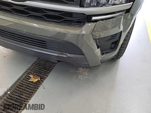 ✅ 2024 Ford Expedition XLT • VIN: 1FMJU1J86REA72349 • Lot: 43944786. Wystawiony na IAAI z przebiegiem 54 528 mil. Bezpłatny archiwum sprzedaży aukcyjnych z USA i szczegółowy raport historii pojazdu na DreamBid. Zdjęcie 10.