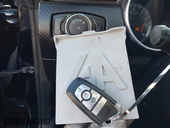 ✅ 2020 Ford Mustang EcoBoost • VIN: 1FA6P8TH5L5171118 • Lot: 43399377. Wystawiony na IAAI z przebiegiem 38 782 mil. Bezpłatny archiwum sprzedaży aukcyjnych z USA i szczegółowy raport historii pojazdu na DreamBid. Zdjęcie 11.