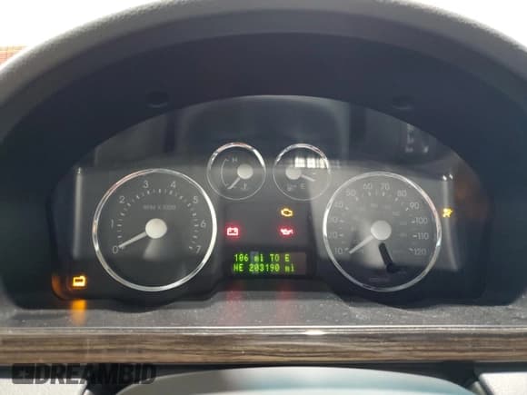 ✅ 2006 Mercury Montego Luxury • VIN: 1MEFM41116G617337 • Lot: 53322135. Wystawiony na Copart z przebiegiem 203 190 mil. Bezpłatny archiwum sprzedaży aukcyjnych z USA i szczegółowy raport historii pojazdu na DreamBid. Zdjęcie 9.