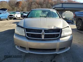 ✅ 2008 Dodge Avenger SE • VIN: 1B3LC46J18N299672 • Lot: 79507224. Wystawiony na Copart z przebiegiem 156 456 mil. Bezpłatny archiwum sprzedaży aukcyjnych z USA i szczegółowy raport historii pojazdu na DreamBid. Zdjęcie 5.