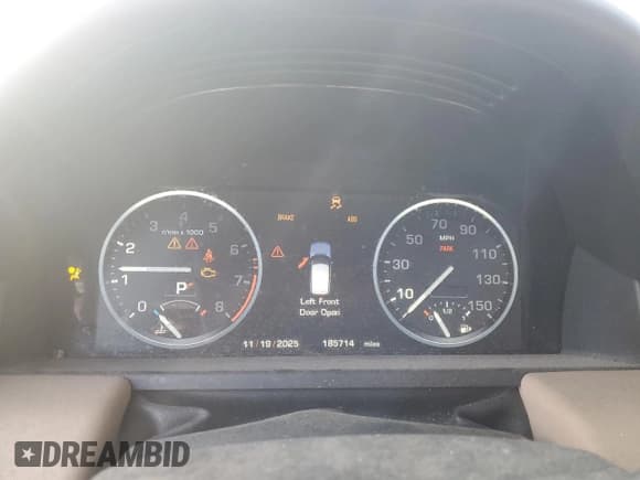 ✅ 2010 Land Rover Range Rover HSE Lux • VIN: SALMF1D40AA327635 • Lot: 91529335. Wystawiony na Copart z przebiegiem 185 714 mil. Bezpłatny archiwum sprzedaży aukcyjnych z USA i szczegółowy raport historii pojazdu na DreamBid. Zdjęcie 9.