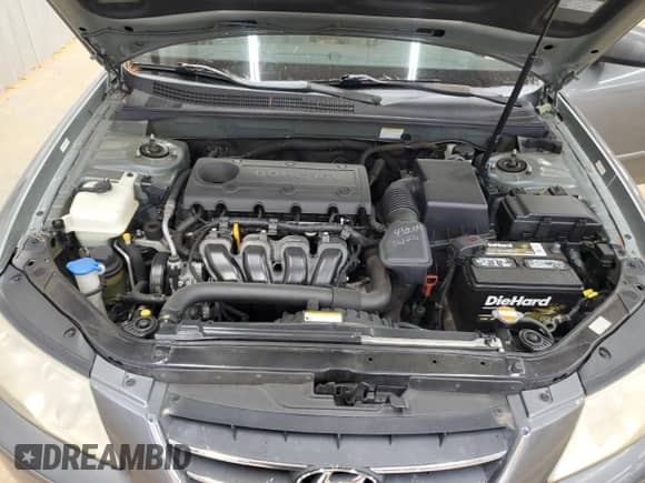 2010 Hyundai Sonata GLS with VIN 5NPET4AC0AH584661, listed as a Copart auction lot 82528305 with 186,922 mi miles and Salvage title. Bid and sale history available at DreamBid. Image 11.