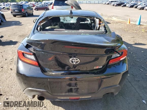 ✅ 2024 Toyota 86 Premium • VIN: JF1ZNBE15R8754702 • Лот: 65971685. Опубликован ранее на Copart с пробегом Не указан. Бесплатный доступ к архиву аукционных продаж из США и подробный отчёт об истории автомобиля на DreamBid. Изображение 6.