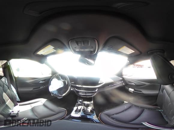 ✅ 2024 Buick Envista Avenir • VIN: KL47LCE29RB066799 • Lot: 42591631. Wystawiony na IAAI z przebiegiem 19 859 mil. Bezpłatny archiwum sprzedaży aukcyjnych z USA i szczegółowy raport historii pojazdu na DreamBid. Zdjęcie 18.