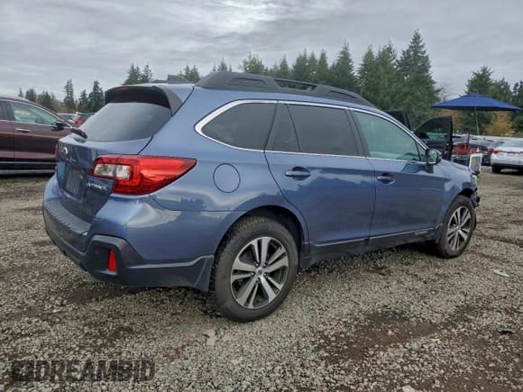 ✅ 2018 Subaru Outback Limited • VIN: 4S4BSANC8J3300313 • Lot: 92748975. Listed on Copart with 76,379 mi. Free auction sales archive from the USA and detailed vehicle history report at DreamBid. Image 3.