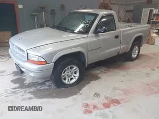 ✅ 2001 Dodge Dakota • VIN: 1B7GG26X21S118759 • Lot: 41943297. Wystawiony na IAAI z przebiegiem 156 372 mil. Bezpłatny archiwum sprzedaży aukcyjnych z USA i szczegółowy raport historii pojazdu na DreamBid. Zdjęcie 2.