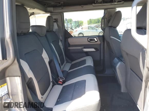 ✅ 2023 Ford Bronco • VIN: 1FMEE5DP6PLB66975 • Лот: 57536014. Опубликован ранее на Copart с пробегом 11 883 миль. Бесплатный доступ к архиву аукционных продаж из США и подробный отчёт об истории автомобиля на DreamBid. Изображение 11.