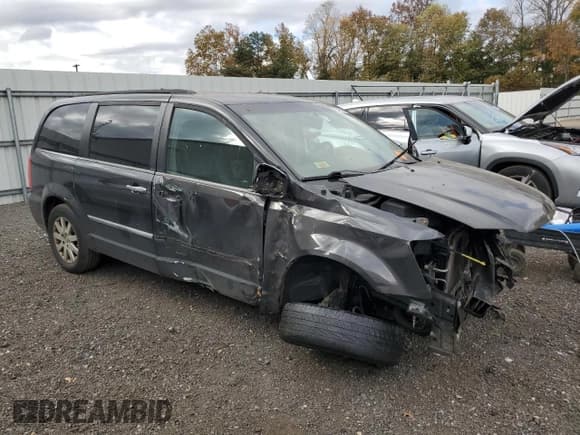 ✅ 2012 Chrysler Town & Country Touring L • VIN: 2C4RC1CGXCR209348 • Лот: 90435185. Опубликован ранее на Copart с пробегом 110 681 миль. Бесплатный доступ к архиву аукционных продаж из США и подробный отчёт об истории автомобиля на DreamBid. Изображение 4.