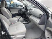✅ 2012 Toyota RAV4 • VIN: 2T3BF4DV1CW245510 • Лот: 43550548. Опубликован ранее на IAAI с пробегом 208 195 миль. Бесплатный доступ к архиву аукционных продаж из США и подробный отчёт об истории автомобиля на DreamBid. Изображение 5.