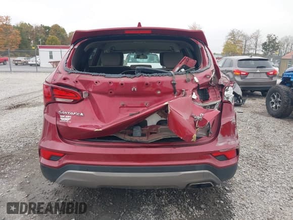 ✅ 2017 Hyundai Santa Fe 2.4L • VIN: 5XYZTDLB7HG403529 • Lot: 43428533. Listed on IAAI with 119,836 mi. Free auction sales archive from the USA and detailed vehicle history report at DreamBid. Image 17.