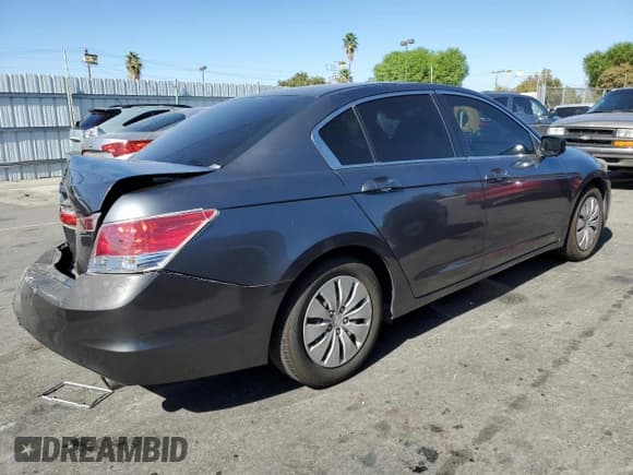 ✅ 2011 Honda Accord LX • VIN: 1HGCP2F30BA015392 • Лот: 80211115. Опубликован ранее на Copart с пробегом 198 038 миль. Бесплатный доступ к архиву аукционных продаж из США и подробный отчёт об истории автомобиля на DreamBid. Изображение 3.