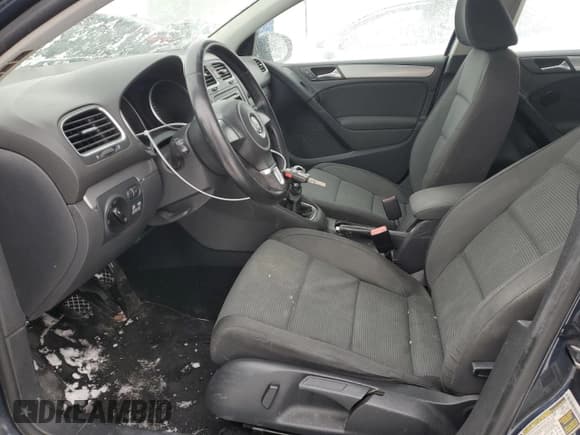 ✅ 2012 Volkswagen Golf TDI • VIN: WVWNM7AJ2CW290432 • Лот: 41973665. Опубликован ранее на Copart с пробегом 432 615 миль. Бесплатный доступ к архиву аукционных продаж из США и подробный отчёт об истории автомобиля на DreamBid. Изображение 7.