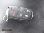 ✅ 2019 Dodge Charger SXT • VIN: 2C3CDXJG3KH756253 • Лот: 43488348. Опубликован ранее на IAAI с пробегом 91 430 миль. Бесплатный доступ к архиву аукционных продаж из США и подробный отчёт об истории автомобиля на DreamBid. Изображение 11.