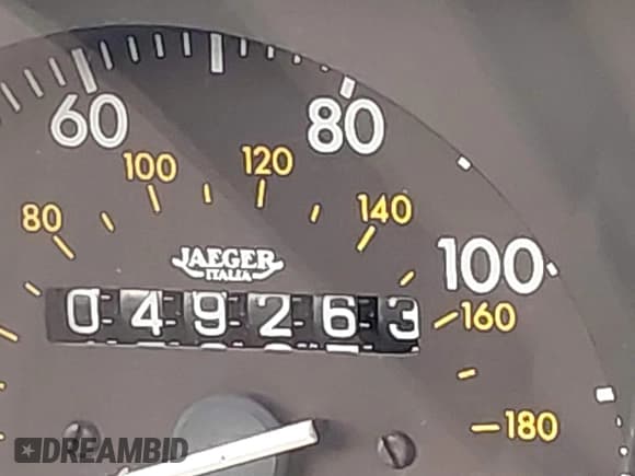 ✅ 1989 Alfa Romeo Spider • VIN: ZARBA5583K1066434 • Lot: 40554529. Listed on IAAI with 49,263 mi. Free auction sales archive from the USA and detailed vehicle history report at DreamBid. Image 15.