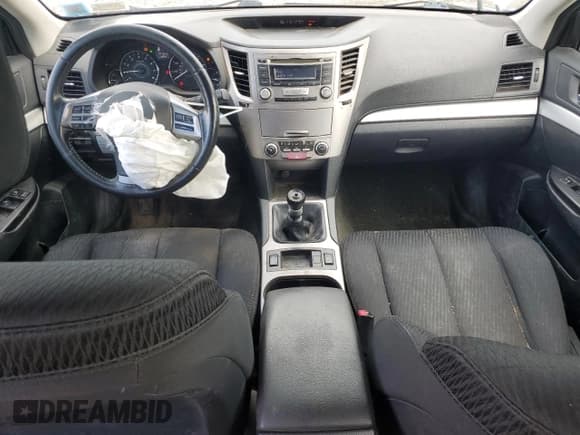 ✅ 2012 Subaru Legacy Premium • VIN: 4S3BMAC68C1013483 • Lot: 55969925. Wystawiony na Copart z przebiegiem 148 321 mil. Bezpłatny archiwum sprzedaży aukcyjnych z USA i szczegółowy raport historii pojazdu na DreamBid. Zdjęcie 8.