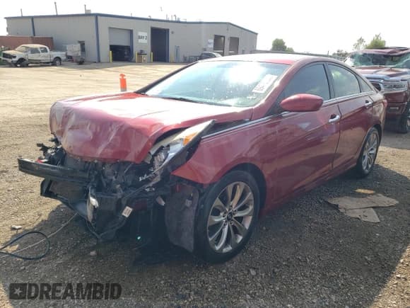 ✅ 2012 Hyundai Sonata Limited • VIN: 5NPEC4AB1CH423410 • Lot: 69475984. Listed on Copart with 172,915 mi. Free auction sales archive from the USA and detailed vehicle history report at DreamBid. Image 1.