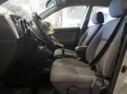 ✅ 2003 Toyota Matrix XR • VIN: 2T1KR32E63C099622 • Lot: 84214575. Wystawiony na Copart z przebiegiem Nie podano. Bezpłatny archiwum sprzedaży aukcyjnych z USA i szczegółowy raport historii pojazdu na DreamBid. Zdjęcie 7.