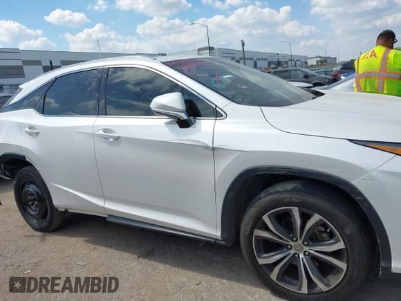 ✅ 2017 Lexus RX 350 • VIN: 2T2ZZMCA7HC049329 • Lot: 43314938. Listed on IAAI with 69,487 mi. Free auction sales archive from the USA and detailed vehicle history report at DreamBid. Image 13.