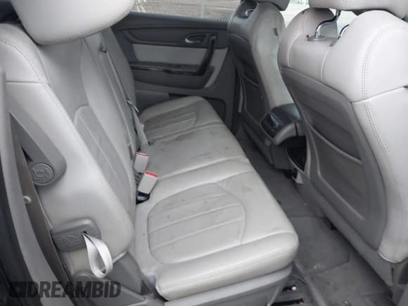 ✅ 2015 GMC Acadia SLT • VIN: 1GKKVSKD9FJ303629 • Lot: 43532131. Listed on IAAI with 145,378 mi. Free auction sales archive from the USA and detailed vehicle history report at DreamBid. Image 8.