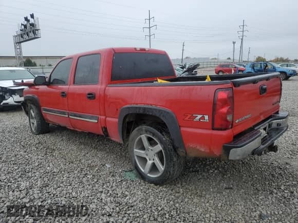 2004 Chevrolet Silverado 1500 Z71 with VIN 2GCEK13T241418162, listed as a Copart auction lot 90019445 with 270,699 mi miles and Salvage title. Bid and sale history available at DreamBid. Image 2.