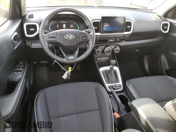 ✅ 2024 Hyundai Venue Preferred • VIN: KMHRC8A38RU328984 • Lot: 45385915. Listed on Copart with 3,601 mi. Free auction sales archive from the USA and detailed vehicle history report at DreamBid. Image 8.