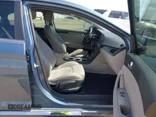 2015 Hyundai Sonata Sport with VIN 5NPE34AF4FH248125, listed as a IAAI auction lot 43407078 with 193,102 mi miles and . Bid and sale history available at DreamBid. Image 5.