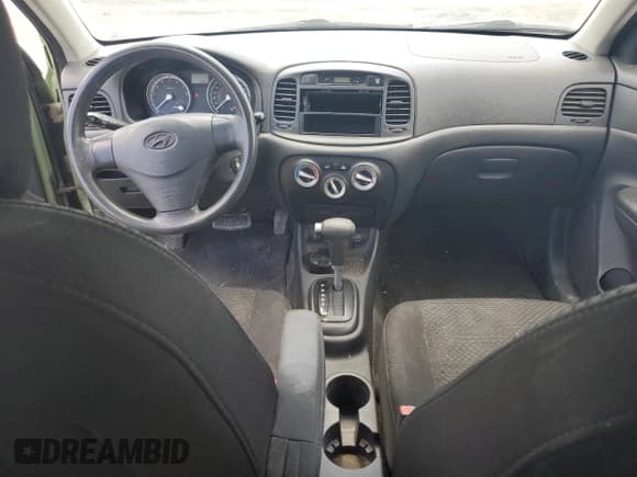 ✅ 2008 Hyundai Accent GS • VIN: KMHCN35C08U077129 • Лот: 56107605. Опубликован ранее на Copart с пробегом 118 841 миль. Бесплатный доступ к архиву аукционных продаж из США и подробный отчёт об истории автомобиля на DreamBid. Изображение 8.