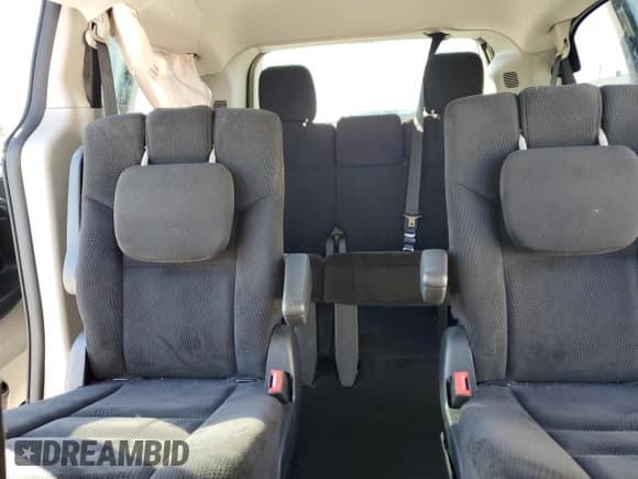 ✅ 2016 Dodge Grand Caravan SXT • VIN: 2C4RDGCG1GR270724 • Lot: 85851125. Wystawiony na Copart z przebiegiem 157 263 mil. Bezpłatny archiwum sprzedaży aukcyjnych z USA i szczegółowy raport historii pojazdu na DreamBid. Zdjęcie 10.