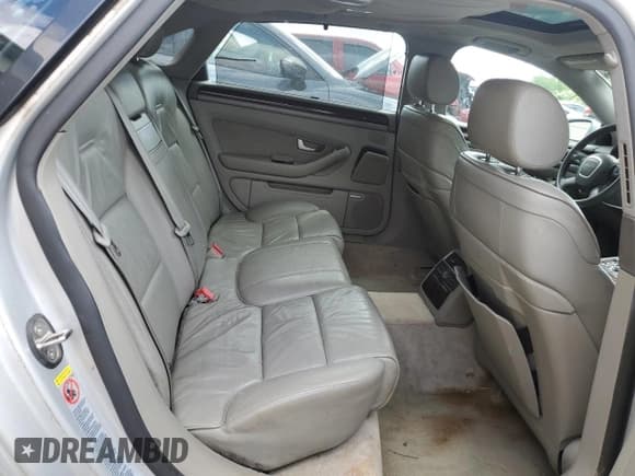 ✅ 2006 Audi A8 4.2L • VIN: WAUML44E26N004694 • Lot: 57714175. Listed on Copart with Not provided. Free auction sales archive from the USA and detailed vehicle history report at DreamBid. Image 10.