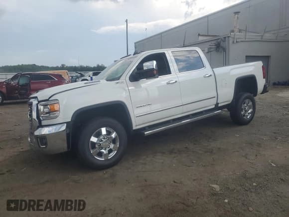 ✅ 2017 GMC Sierra 2500HD SLT • VIN: 1GT12TEY4HF139832 • Лот: 67978375. Опубликован ранее на Copart с пробегом 45 067 миль. Бесплатный доступ к архиву аукционных продаж из США и подробный отчёт об истории автомобиля на DreamBid. Изображение 1.