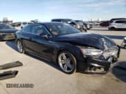 ✅ 2018 Audi A5 Prestige • VIN: WAUUNAF5XJA002567 • Lot: 83958474. Wystawiony na Copart z przebiegiem 86 562 mil. Bezpłatny archiwum sprzedaży aukcyjnych z USA i szczegółowy raport historii pojazdu na DreamBid. Zdjęcie 4.