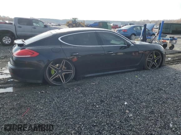 ✅ 2016 Porsche Panamera S E-Hybrid • VIN: WP0AD2A72GL040458 • Lot: 91834285. Wystawiony na Copart z przebiegiem 52 912 mil. Bezpłatny archiwum sprzedaży aukcyjnych z USA i szczegółowy raport historii pojazdu na DreamBid. Zdjęcie 3.