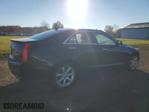 ✅ 2013 Cadillac ATS • VIN: 1G6AG5RX6D0136669 • Lot: 91483005. Wystawiony na Copart z przebiegiem 112 447 mil. Bezpłatny archiwum sprzedaży aukcyjnych z USA i szczegółowy raport historii pojazdu na DreamBid. Zdjęcie 3.