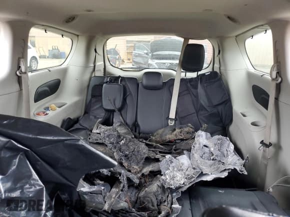 ✅ 2017 Chrysler Pacifica Touring L • VIN: 2C4RC1BG5HR535762 • Lot: 84739835. Wystawiony na Copart z przebiegiem Nie podano. Bezpłatny archiwum sprzedaży aukcyjnych z USA i szczegółowy raport historii pojazdu na DreamBid. Zdjęcie 10.