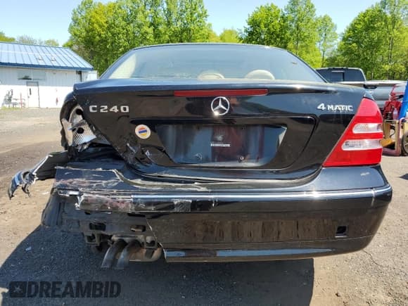 ✅ 2003 Mercedes-Benz C 240 • VIN: WDBRF81J73F398738 • Lot: 56143605. Listed on Copart with 121,058 mi. Free auction sales archive from the USA and detailed vehicle history report at DreamBid. Image 6.