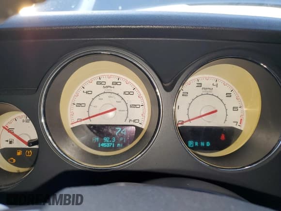 ✅ 2013 Dodge Challenger SXT • VIN: 2C3CDYAG1DH680654 • Lot: 79269494. Wystawiony na Copart z przebiegiem 145 371 mil. Bezpłatny archiwum sprzedaży aukcyjnych z USA i szczegółowy raport historii pojazdu na DreamBid. Zdjęcie 9.