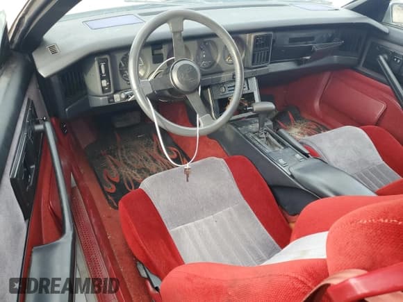 ✅ 1986 Pontiac Firebird Trans Am • VIN: 1G2FW87F8GL239553 • Лот: 78263424. Опубликован ранее на Copart с пробегом 65 161 миль. Бесплатный доступ к архиву аукционных продаж из США и подробный отчёт об истории автомобиля на DreamBid. Изображение 8.