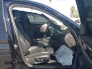 ✅ 2017 BMW 5 Series 540i • VIN: WBAJE5C38HG917101 • Lot: 42047417. Wystawiony na IAAI z przebiegiem 96 958 mil. Bezpłatny archiwum sprzedaży aukcyjnych z USA i szczegółowy raport historii pojazdu na DreamBid. Zdjęcie 5.