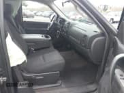 ✅ 2010 Chevrolet Silverado 1500 LT • VIN: 1GCSKSEA1AZ254653 • Lot: 43738970. Wystawiony na IAAI z przebiegiem 136 010 mil. Bezpłatny archiwum sprzedaży aukcyjnych z USA i szczegółowy raport historii pojazdu na DreamBid. Zdjęcie 5.