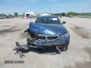 ✅ 2022 BMW 3 Series 330i xDrive • VIN: 3MW5R7J03N8C54024 • Lot: 42238196. Listed on IAAI with Not provided. Free auction sales archive from the USA and detailed vehicle history report at DreamBid. Image 13.