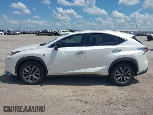 ✅ 2015 Lexus NX 200t • VIN: JTJBARBZXF2024466 • Lot: 42587361. Wystawiony na IAAI z przebiegiem 152 171 mil. Bezpłatny archiwum sprzedaży aukcyjnych z USA i szczegółowy raport historii pojazdu na DreamBid. Zdjęcie 14.