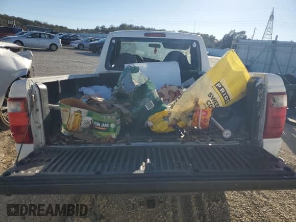 ✅ 2003 Ford Ranger XL • VIN: 1FTYR10D03PA17801 • Lot: 81930575. Wystawiony na Copart z przebiegiem 227 484 mil. Bezpłatny archiwum sprzedaży aukcyjnych z USA i szczegółowy raport historii pojazdu na DreamBid. Zdjęcie 10.