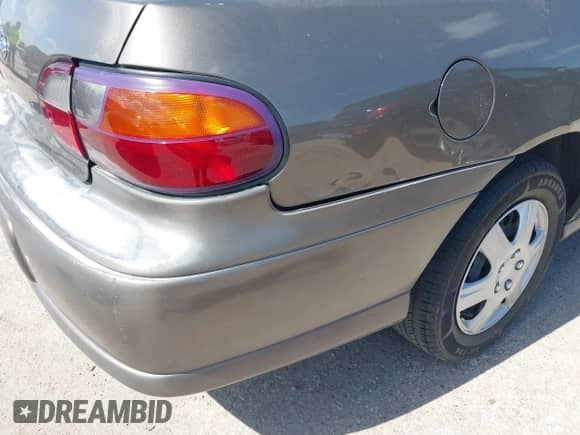 2000 Chevrolet Malibu z VIN 1G1ND52J4Y6170649, wystawiony jako IAAI lot #42821484 z przebiegiem 175 192 mil mil oraz . Historia ofert i sprzedaży dostępna na DreamBid. Obrazek 12.