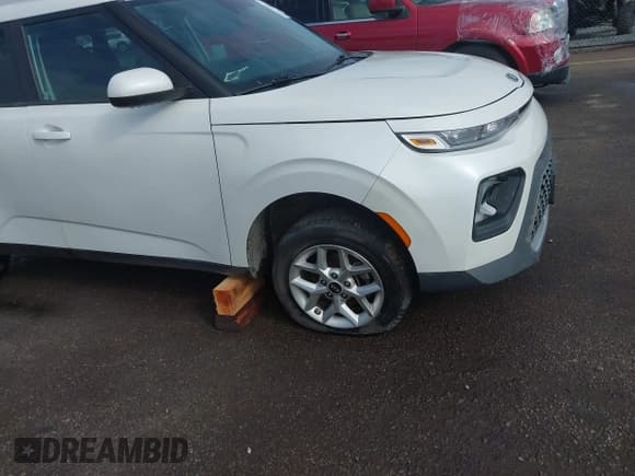 ✅ 2021 Kia Soul S • VIN: KNDJ23AU1M7754975 • Лот: 43249979. Опубликован ранее на IAAI с пробегом 92 563 миль. Бесплатный доступ к архиву аукционных продаж из США и подробный отчёт об истории автомобиля на DreamBid. Изображение 6.