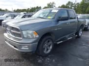 ✅ 2009 Dodge 1500 Laramie • VIN: 1D3HV13TX9J533875 • Lot: 43217410. Wystawiony na IAAI z przebiegiem 297 573 mil. Bezpłatny archiwum sprzedaży aukcyjnych z USA i szczegółowy raport historii pojazdu na DreamBid. Zdjęcie 19.