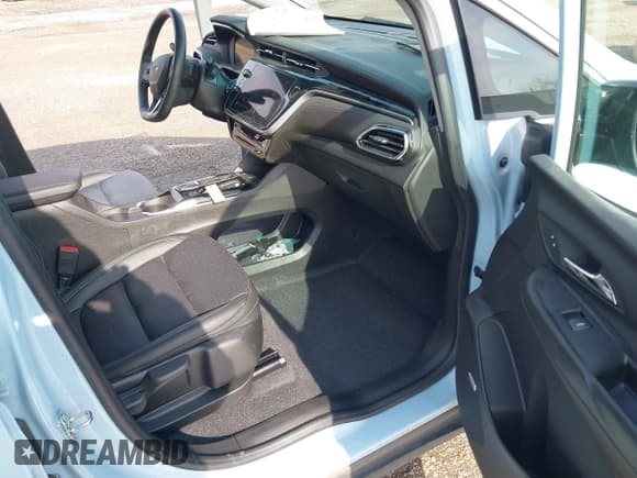 ✅ 2023 Chevrolet Bolt EV 2LT • VIN: 1G1FX6S06P4153032 • Lot: 41480507. Wystawiony na IAAI z przebiegiem 10 823 mil. Bezpłatny archiwum sprzedaży aukcyjnych z USA i szczegółowy raport historii pojazdu na DreamBid. Zdjęcie 5.