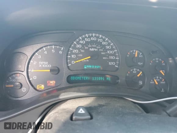 ✅ 2005 Chevrolet Silverado 2500HD LT • VIN: 1GCHK29U15E178850 • Lot: 48474565. Listed on Copart with 131,891 mi. Free auction sales archive from the USA and detailed vehicle history report at DreamBid. Image 9.