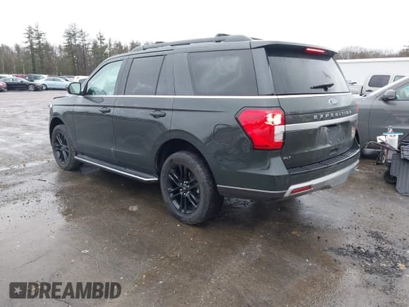 ✅ 2022 Ford Expedition XLT • VIN: 1FMJU1JT2NEA60858 • Lot: 41733250. Listed on IAAI with 31,342 mi. Free auction sales archive from the USA and detailed vehicle history report at DreamBid. Image 3.