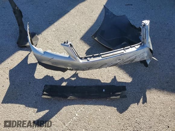 ✅ 2014 Subaru Outback Premium • VIN: 4S4BRBCC5E3213866 • Lot: 89481675. Listed on Copart with 171,432 mi. Free auction sales archive from the USA and detailed vehicle history report at DreamBid. Image 13.